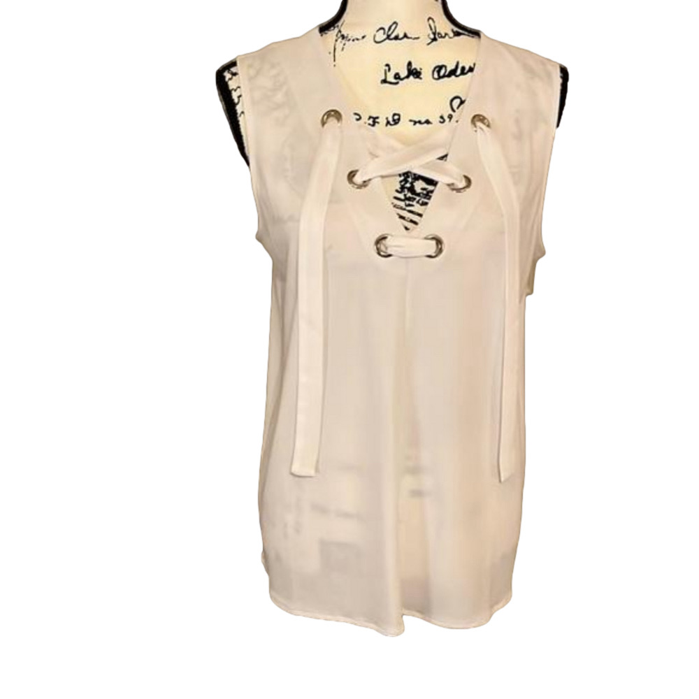 The Limited white flowy sleeveless blouse Size medium NWT